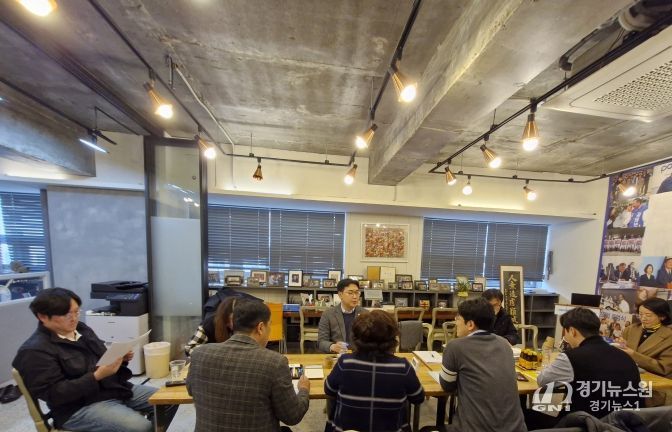 문승호 경기도의원, 복정2지구-신흥초 경계 흙막이 철거 방안 간담회 개최