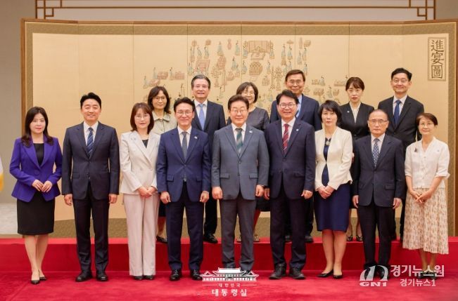 국무총리 등 정부 인사 임명장 및 위촉장 수여식 (대통령실)