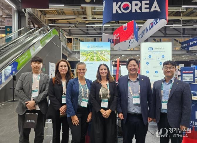 경상국립대학교(GNU)는 9월 9일부터 12일까지 스웨덴 예테보리에서 열리는 ‘2025 유럽국제교육협회(EAIE) 연례 콘퍼런스’에 참석하여 유럽 대학들과의 네트워크를 확장하는 등 글로벌 협력을 강화했다.