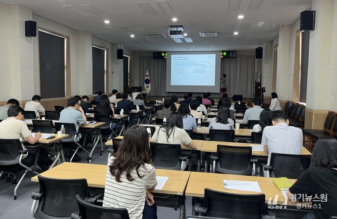 옥천군 조례 입법평가 연구회 특강 및 간담회 개최