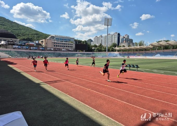 단양교육지원청, 꿈을 향해 달려! 육상대회 개최