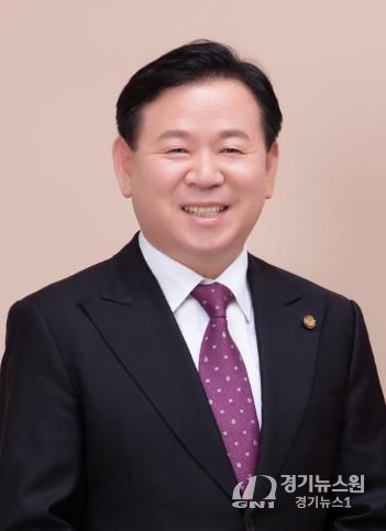 경상남도의회 이재두 의원 대표발의 ‘외국인 유학생등 지원 조례안’ 상임위 심의 통과