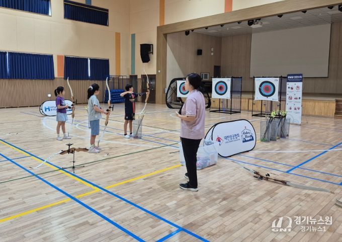 2025년 학교스포츠클럽 ‘전문가와 함께하는 양궁 교육’