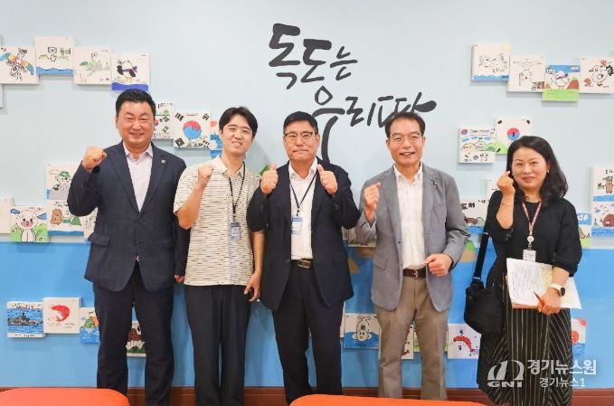 안대룡 교육위원장, 독도 VR 활용 운영 6개교 현장 점검 나서