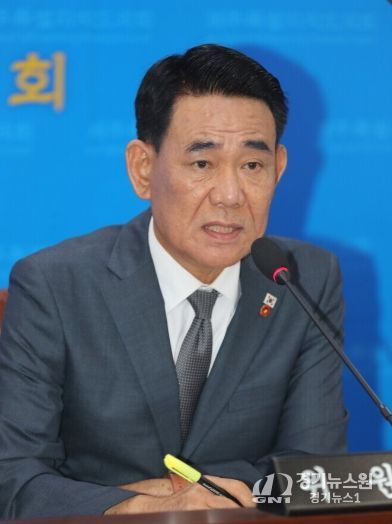 제주특별자치도의회 행정자치위원회 박호형 위원장