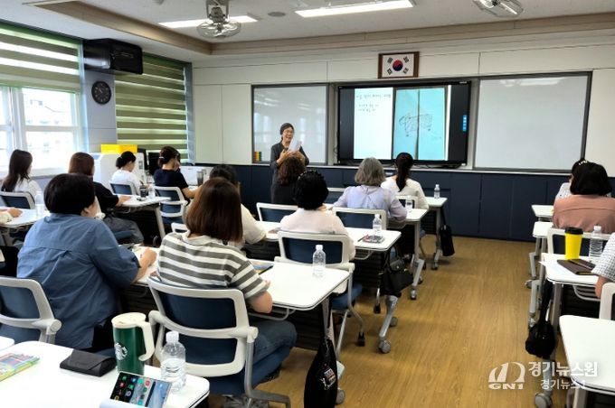 ‘소중한 자녀와 화(畵)통한 마음 나누기’ 보호자 연수