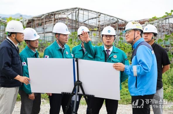 김해시 홍태용 시장, 추석 맞아 건설현장·복지시설 시찰-초정–화명 광역도로 건설 현장
