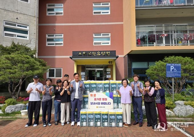 이철식 의원 위문시설 방문