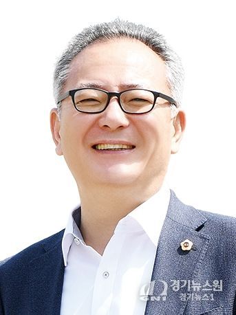 경상남도의회 정규헌운영위원장