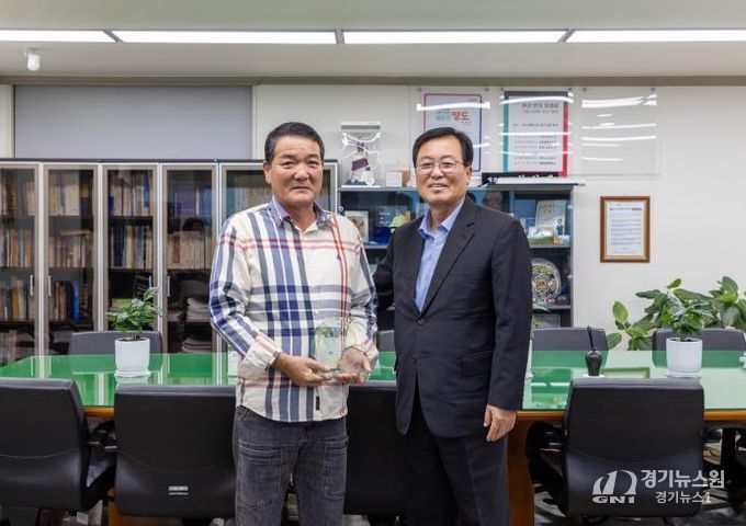 영도구, 화재 현장 구조 의인 감사패 전달