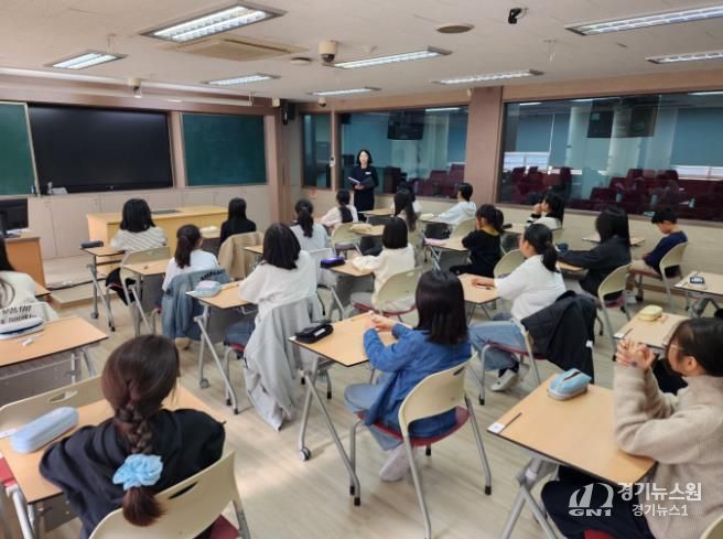 읽고-쓰고-나누는 독서로 함께 성장하는 대전서부교육