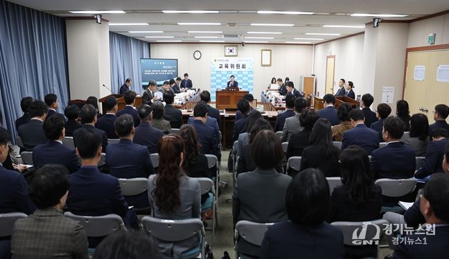 김정희 전남도의회 교육위원장 전남교육청 행정사무감사 질의