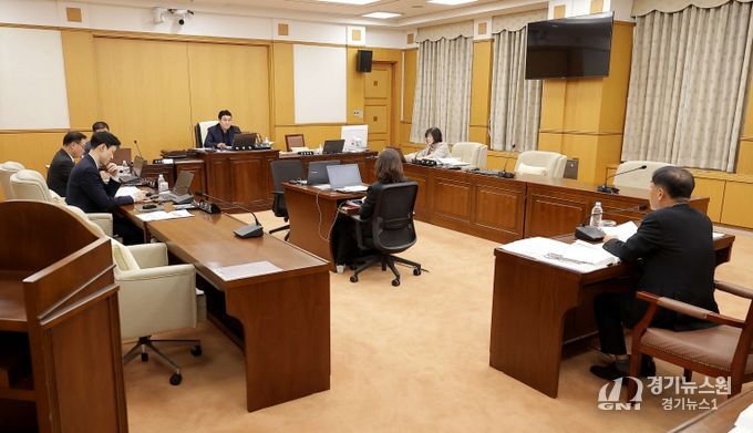 행정자치위원회, 제291회 제2차 정례회 5일차 행정사무감사 실시