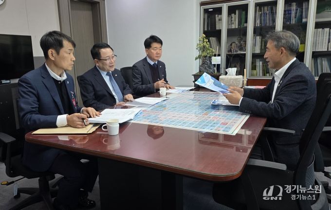 정헌율 익산시장_핵심 사업 예산 설득 총력전(윤준병 민주당 전북도당위원장 면담)