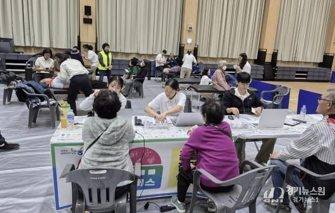 농촌 왕진버스 현장 진료 모습