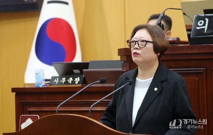 서산시의회 가선숙 의원이 12월 17일, 제310회 서산시의회 제2차 정례회 제3차 본회의에서 ‘서산IC·해미IC 노면 색깔 유도선 도입’을 주제로 5분 자유발언을 진행했다.