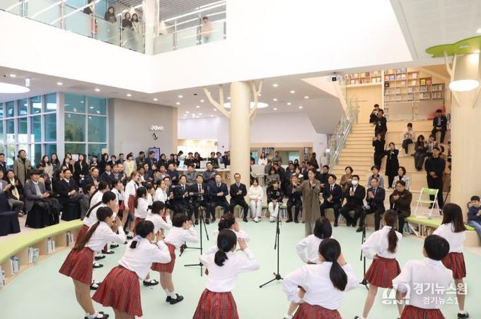 울산교육청은 11월 17일 울산어린이독서체험관을 개관했다.