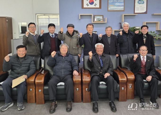 화성특례시가 14일 동부권 경로당 분회장 및 노인대학 학장과 간담회를 개최했다