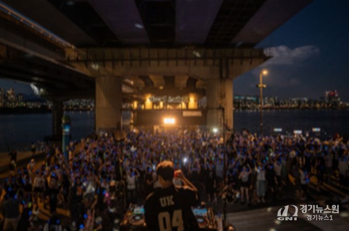 2025 한강무소음DJ파티(사일런트디스코코리아 제공)