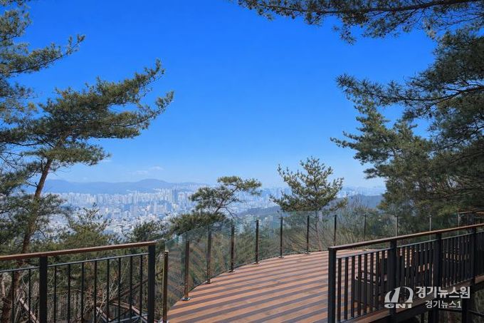 “남서울의 아름다움을 한눈에”…금천구, 호암마루길&전망대 조성