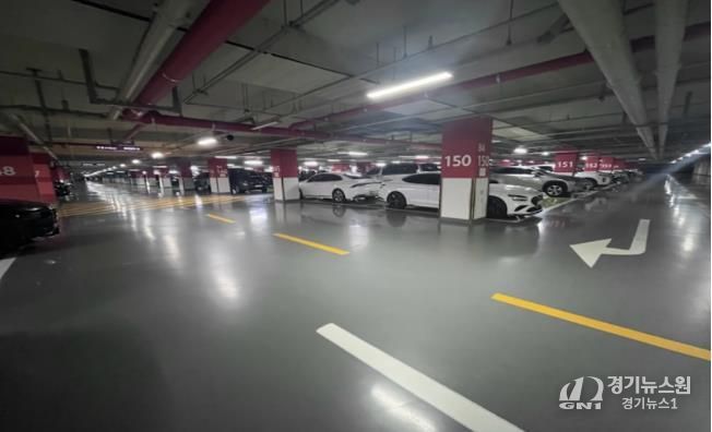 설 연휴 개방 예정인 현대지식산업센터 주차장 모습