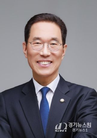 더불어민주당 김주영 국회의원(경기 김포시갑, 국회 기후에너지환경노동위원회 간사)