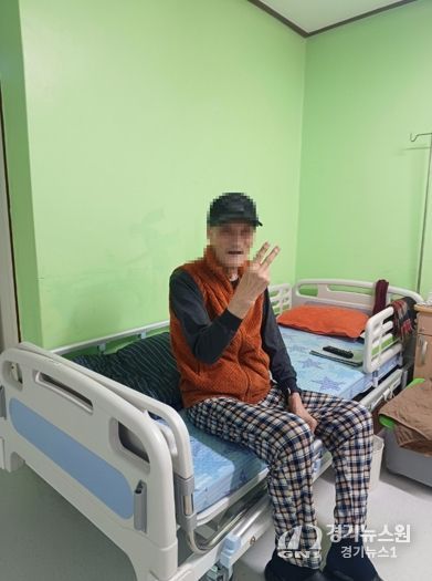 처인구는 서원재단의 지정기탁을 받아 사회복지법인 용인노인전문요양원의 노후 침대를 교체했다