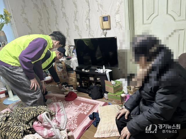 동두천시 생연1동 지역사회보장협의체, 전기화재 예방을 위한 주거취약가구 밀착 점검 실시