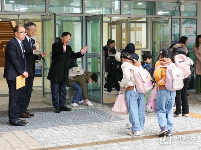 ‘미래교육’과 ‘맞춤형 돌봄’을 위한 신학기 학교 방문