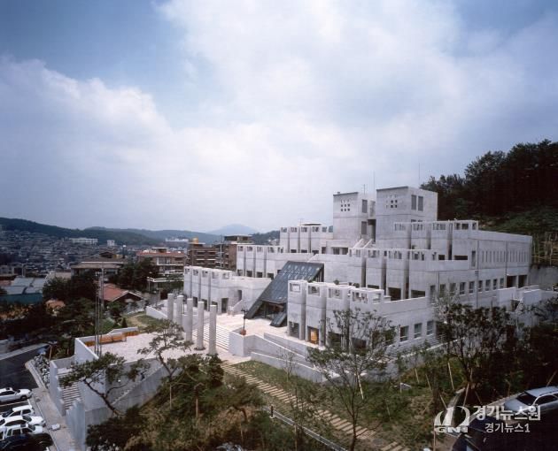 은평구립도서관 전경