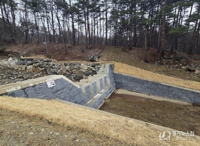 2025년에 시공된 강현면 중복리 사방댐