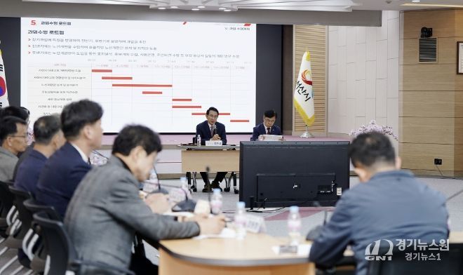 지난 25일 시청 대회의실에서 열린 시내버스 노선체계 전면 개편 수립 용역 착수보고회