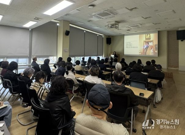 과천시, 도서관의 날 맞아 독서문화 행사 운영