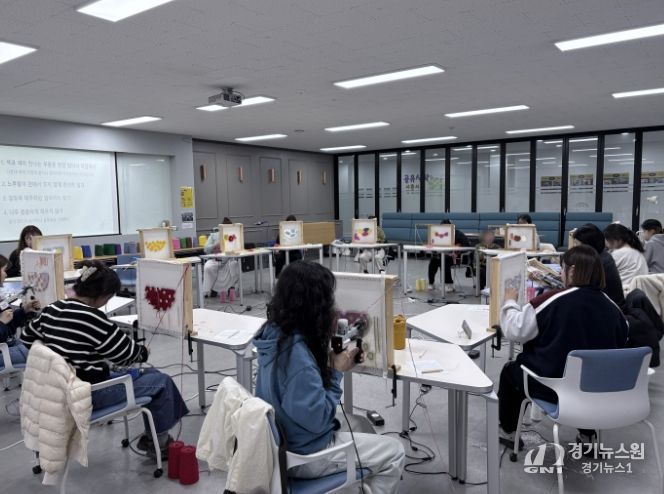 청년스테이션, 터프팅 프로그램 운영 현장